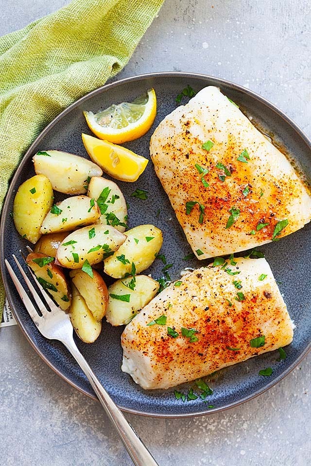 Baked cod recipe with cod fillets.