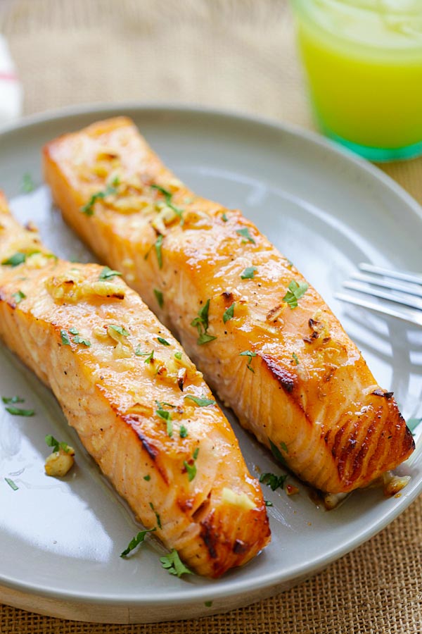 Baked salmon recipe with honey and mustard is one of the best salmon recipes in oven.