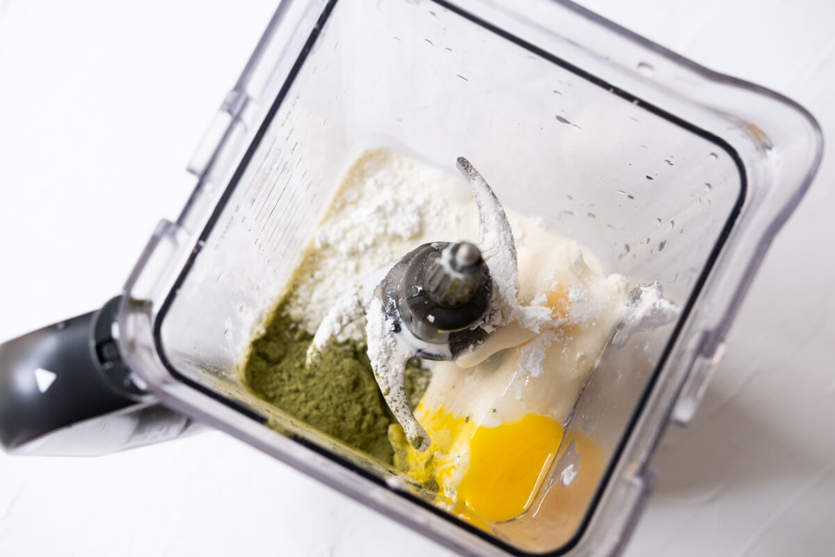 Add all ingredients to the blender. 