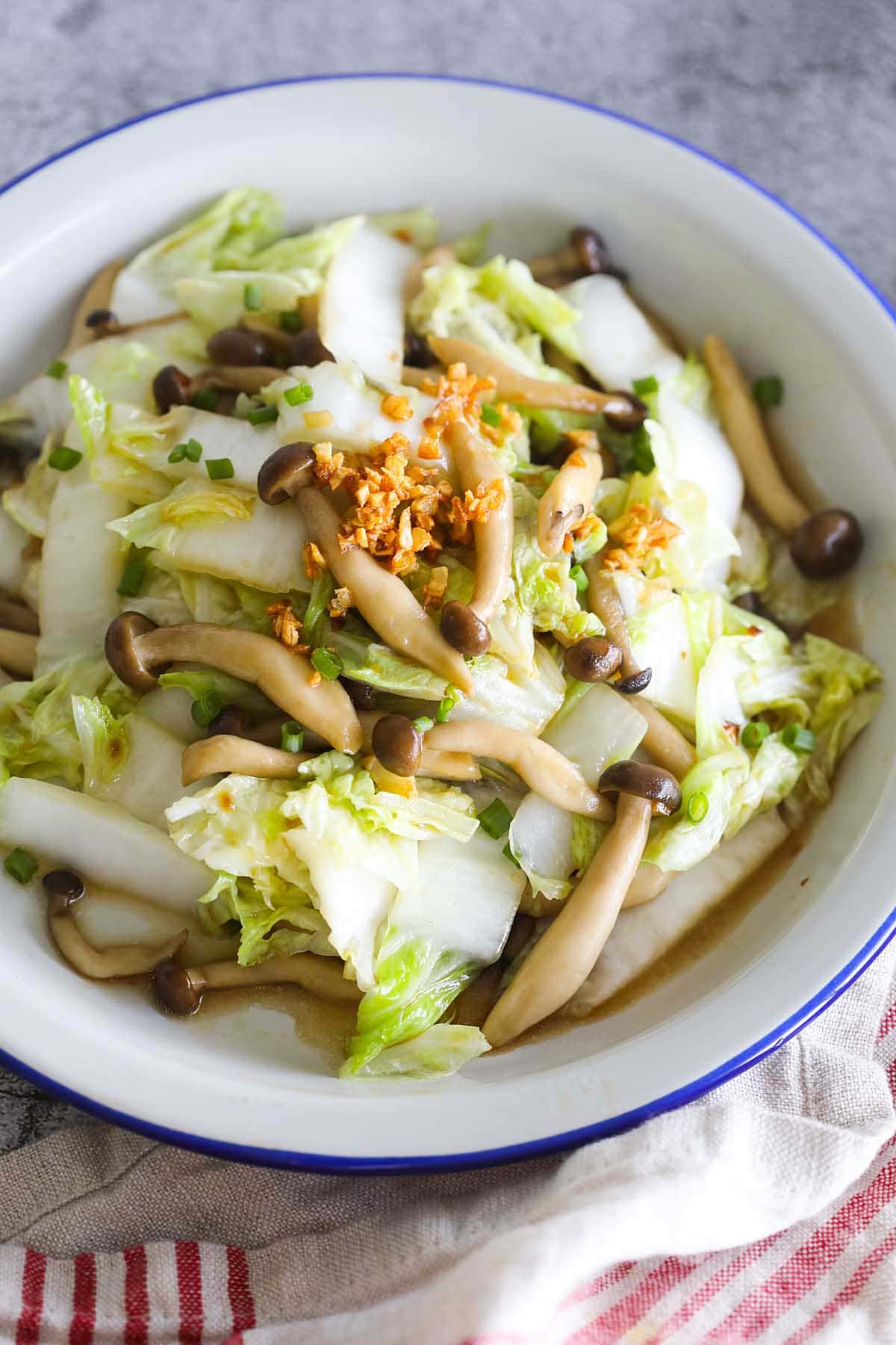 One of the easiest Napa cabbage recipes is Napa cabbage stir fry with mushroom.
