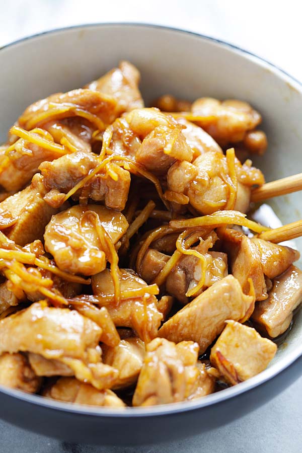 Easy and quick Chinese braised chicken made with sesame oil and ginger.